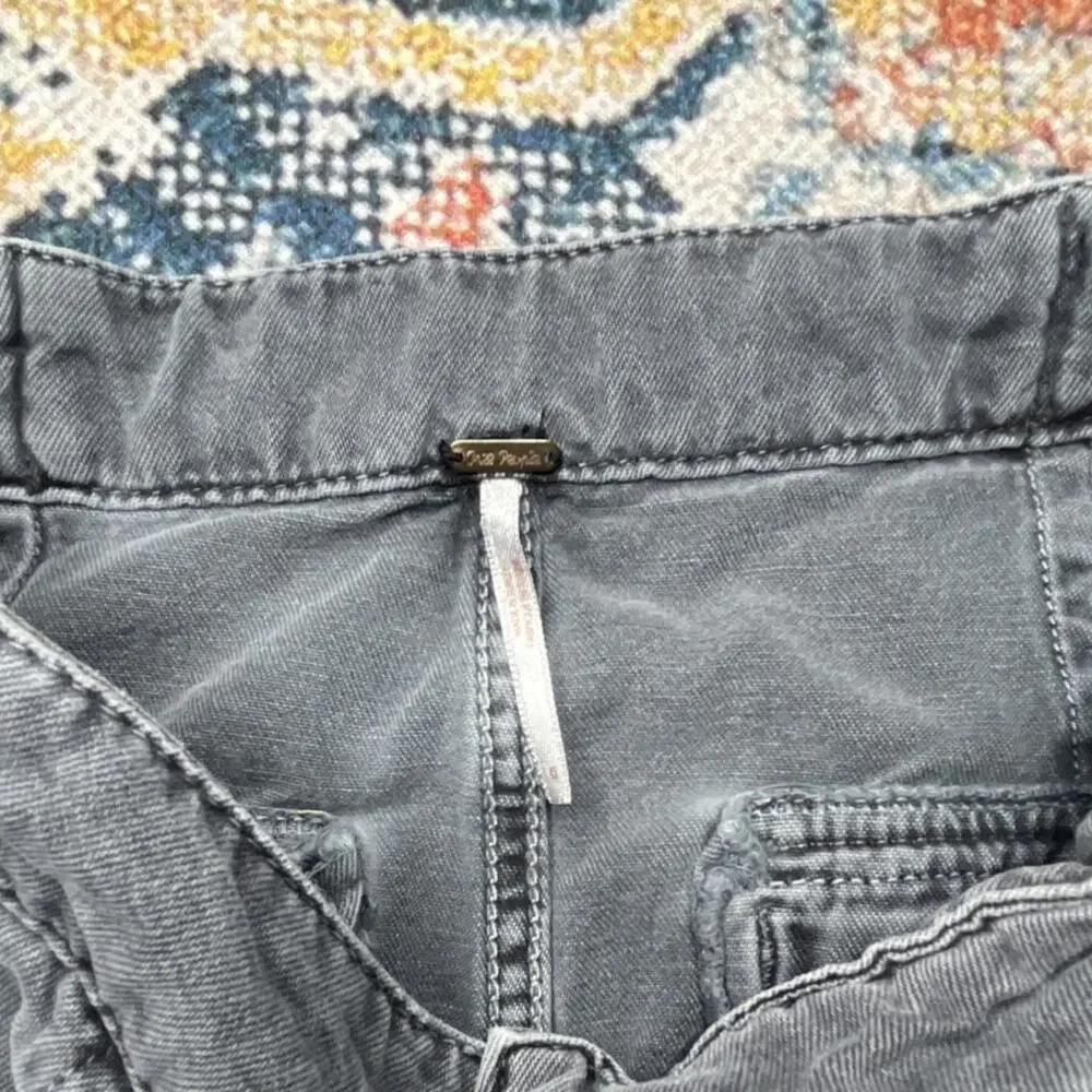 Free People Gray Denim Mini Skirt Womens Size 0 Belt Zip Pockets